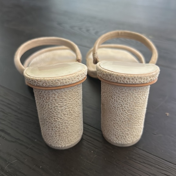 Dolce Vita Noles City Slide Sandal, Size 9.5, Color: Dune Suede - Picture 6 of 6